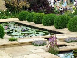 Formal Fish Pond Water Garden Design Small Water Gardens Water Features In The Garden Water Garden Plants