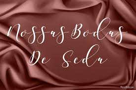 Las sábanas de seda son suaves y siempre han estado asociadas con el lujo y alto standing, esto era debido a su alto precio, pero en la actualidad esto ha cambiado y son más accesibles para el público. Artes Gratuitas Para Bodas De Seda Ou Onix 12 Anos De Casamento