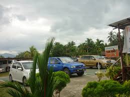 Dirjen perkeretaapian kementerin perhubungan zulfikri mengatakan saat ini sudah terdapat rel ganda (double track) untuk jalur kereta cepat tersebut. Disini Dalam Lingkaran Ini