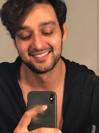 Saurabh Raj Jain was phenomenal as Krishna and essayed the role so well  with all the playful nuances. Why won't the industry cast him in mainstream  roles like that with Mohit Raina?