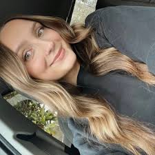 Kendra West (@kendrawest6)