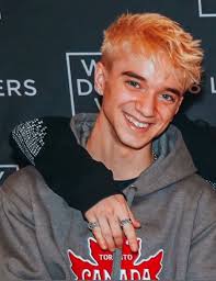 Bjbjehceuwhxjoadhcuusabixhoqshceiojr Blonde Guys Celebrity Babies Daniel