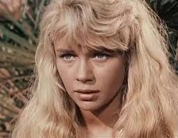 Marion Michael as Liane