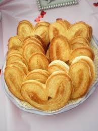 Plus it works for all types of cookies too, such as butter cookies, shortbread cookies and gingerbread man cookies. Lark Lola Alice In Wonderland Birthday Party Updated Costco Party Food Tea Party Food Gluten Free Pumpkin Muffins