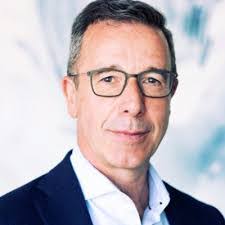 Douglas Seidel's Instagram, Twitter & Facebook