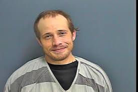 Knoxville man arrested after Sevierville police chase