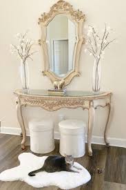 Silver Elephant Candle In 2020 Decor Foyer Decor Elephant Candle