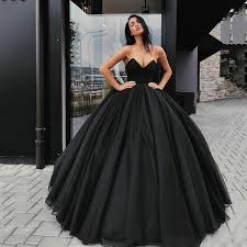 2020 Gothic Wedding Dresses Black Vintage Ball Gown Sweetheart Strapless Simple Vestido De Noiva Bridal Dress In 2020 Black Wedding Gowns Ball Dresses Black Ball Gown