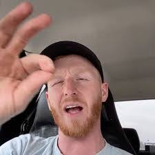 Brad Corrie's Instagram, Twitter & Facebook