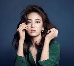 I may be selfish, but while i'm working, i want him to make me feel comfortable. Song Hye Kyo Hypnotizes In Her Photoshoot With J Estina Koogle Tv Song Hye Kyo Beauty Asian Beauty