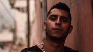 De todo lo que tienes que sacrificar para alcanzarlo el rapero ayax, una de las sensaciones del hip hop patrio en los últimos años, debuta en el cine con. El Rapero Dollar Selmouni Desde Mallorca Hasta El Cielo