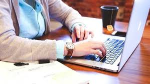 Σε καθεστώς τηλεργασίας θα μπορεί να συνεχίζει να εργάζεται ένα μεγάλο ποσοστό του δυναμικού της facebook και μετά την πανδημία, με τον μαρκ ζάκερμπεργκ να τάσσεται υπέρ του συγκεκριμένου εργασιακού μοντέλου. H Egkyklios Gia Thlergasia Mono To 10 Twn Ergazomenwn Me Symbash Se Anastolh Skai