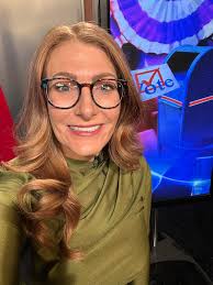 Gmorn! ☀️ I'm so happy that it's warm today!