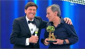 Dopo la tempesta, può sempre tornare il sereno, nonostante tutto. Sanremo 11 Alla Fine La Spunta Roberto Vecchioni Con Chiamami Ancora Amore Digital News