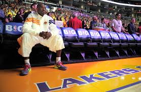Kobe On Clarin Vip Chairs With Slip Covers Lakers Team Kicks Sports