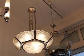 The thick square glass shade has a yellow interior finish, with a classic raised starburst pattern and large clear candlewick beading around the rim. Beautiful Art Deco Chandelier Bei Degue Art Deco Annette Stern Art Deco Furniture Lamps Accessories In Mannheim