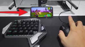 Because you have more keys so you can build faster. Fortnite Mobile Keyboard And Mouse Fortnite Online Games