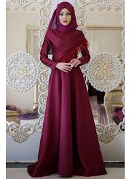 Tan Teyhan Adli Kullanicinin Women S Fashion Panosundaki Pin Elbise Modelleri Elbise Musluman Modasi