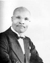 Dr Laura Kate Gibson (@DigitisationSA)