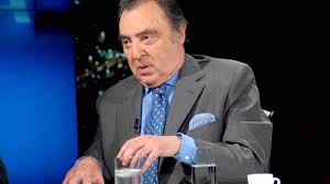 De acuerdo a infobae y la nación, sufrió un infarto en la noche del domingo, tras haber sido pese a su edad, viale se negó en reiteradas oportunidades a dejar de ir a trabajar al estudio de américa. Marcelo Araujo Las Hijas Intentaron Desalojar A Su Mujer