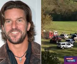 Country music legend dies in plane crash