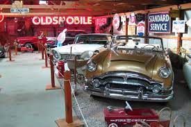 This State Is Home To 11 Roadside Attractions Worth The Drive Roadside Attractions South Dakota Travel South Dakota