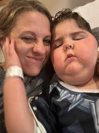 Rebecca Welborn's Instagram, Twitter & Facebook