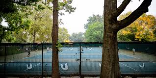 Play tennis by the waterfront at east river park and enjoy a spectacular view of the brooklyn skyline. Fort Greene Park Tennis Hotbed Highlights Growth Of Recreational Tennis In U S