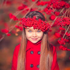 Quoi qu'il n'existe pas de concours international de beauté pour ces dernières, ce sont les internautes qui souvent se passionnent pour l'une d'entre elles et qu'ils qualifient de plus belle petite fille du monde. Cette Petite Fille De 6 Ans Vient D Etre Elue La Plus Belle Enfant Du Monde Photos De Petite Fille Beaux Enfants Adorable Petite Fille