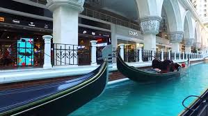 مجمع اوت لت فيا بورت اسطنبول مكان لسعادة كل العائلة boat