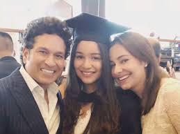 1,086 ucl (university college london) reviews. University College Of London Sara Tendulkar S Ucl Graduation Album A Family Affair And You Ll Love It The Economic Times