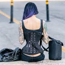 What A Waist Why The Corset Has Made A Regrettable Return Women The Guardian