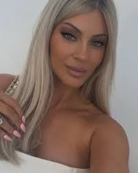 🥶 Reindeer hunting & Gold panning in beautiful Scotland