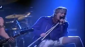 The lineup, when first signed to geffen records in 1986, consisted of vocalist axl rose, lead guitarist slash, rhythm guitarist izzy stradlin, bassist duff mckagan, and drummer steven adler. Guns N Roses You Could Be Mine 1991