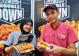 Kentucky fried chicken is known all over the world. Made For The Bold The Kfc Zinger Double Down Is Back Malaysian Foodie