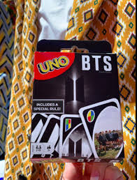 Da clic a este emocionante juego donde ayudaras a vestir a los chicos de la popular banda bangtan boys para su próximo concierto. Bts Incursiona En El Mercado De Los Juguetes Y Juegos De Mesa Xiahpop