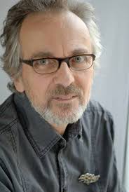 C'est avec regret que nous apprenions hier le décès de Daniel Simard qui  fut codirecteur général et artistique du Théâtre de La Manufacture et de La  Licorne pendant près de deux décennies.