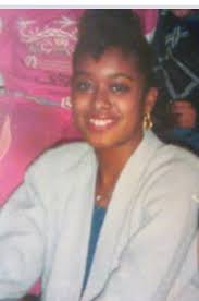 40-07 Vernon Blvd is where we lived, laughed, & shared all those loving  sibling moments. 👉 Sitting