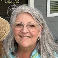 Lana Chambers's Instagram, Twitter & Facebook