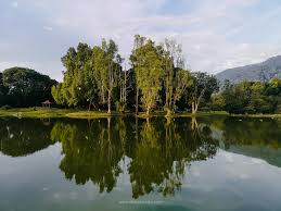 Taiping apabila ia datang masa untuk sembahyang subuh? Seiring Dan Sejalan Di Taman Tasik Taiping Perak