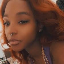 Clarissa Galarza's Instagram, Twitter & Facebook