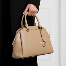 Michael kors slater sling soft pink/gold pack messenger. Michael Kors Taschen Sale Handtaschen Reduziert Bis Zu 42