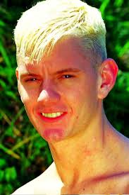 Drew Peters's Instagram, Twitter & Facebook