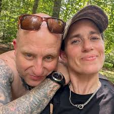 Jeni Davis (@thejenid81)