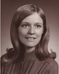 Diane Hinkle's Instagram, Twitter & Facebook