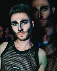 totalprazer_lp apresenta 👻🍭 Doces ou travessuras? 😈✨ O Halloween do Jon  John volta em grande estilo no dia 25 de outubro, em um local inédito: o  charmoso Biergarten da Cerveja du Krönst,