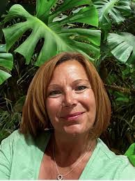 Dawn Quillin's Instagram, Twitter & Facebook