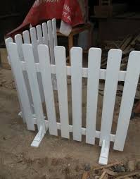 Anda juga dapat menerapkan palet warna yang digunakan pada interior rumah minimalis. Jual Jual Pagar Kayu L100xt100 Pagar Rumah Pembatas Taman Pagar Kayu Jati Belan Di Lapak Sekarstore Bukalapak