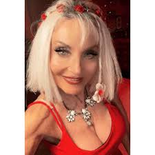 Debbie Merrill's Instagram, Twitter & Facebook