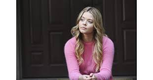 Absolutely thrilled to announce that you can preorder my cook book. Alison Dilaurentis Sasha Pieterse So How Old Is Everyone In The Pretty Little Liars Cast Popsugar Entertainment Photo 5